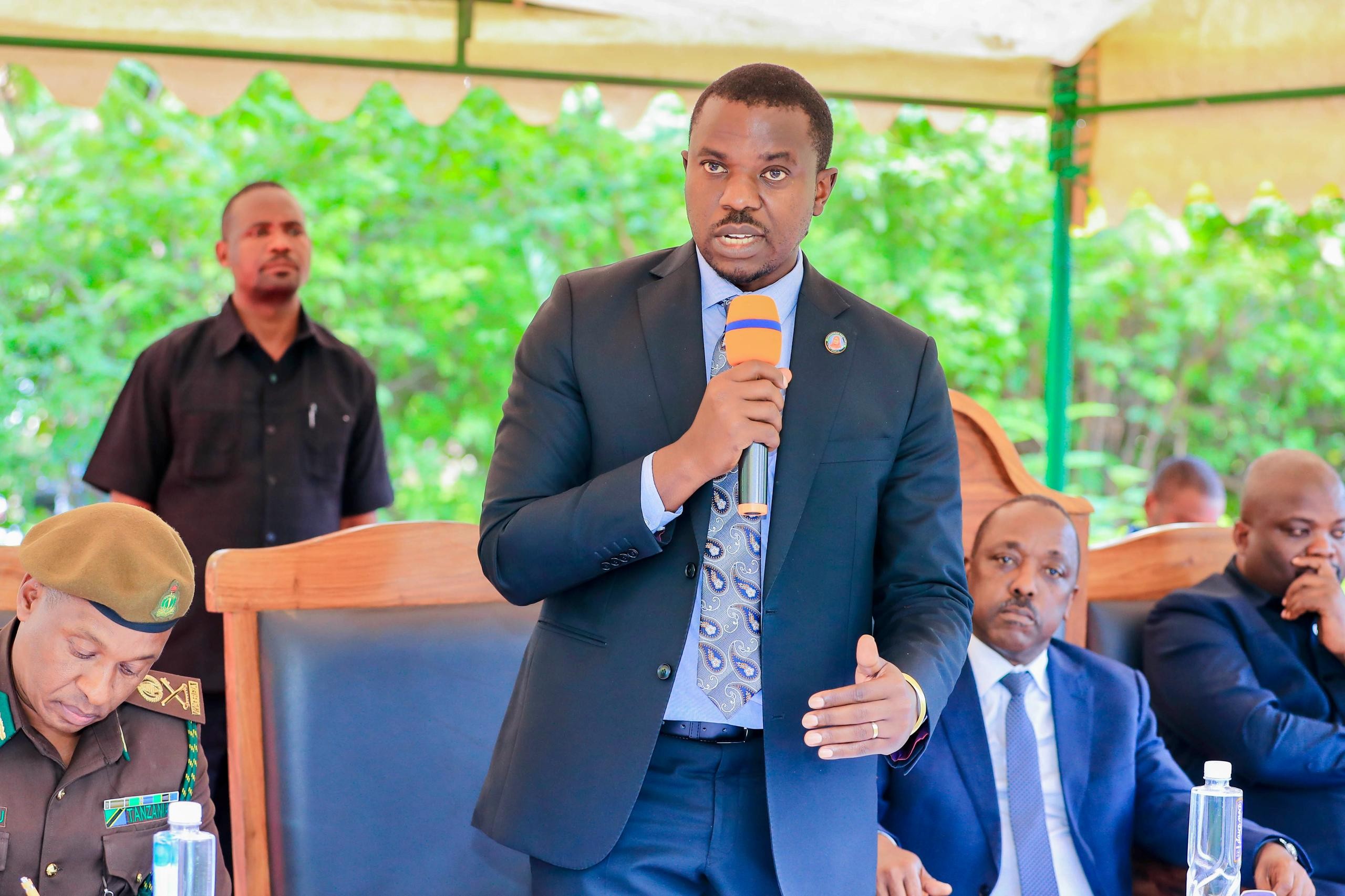<p>Waziri wa Mambo ya Ndani ya Nchi, Innocent Bashungwa amesema Wafungwa na Mahabusu watasikiliza kesi kwa Mahakama mtandao kwa sababu za Kiusalama</p>
