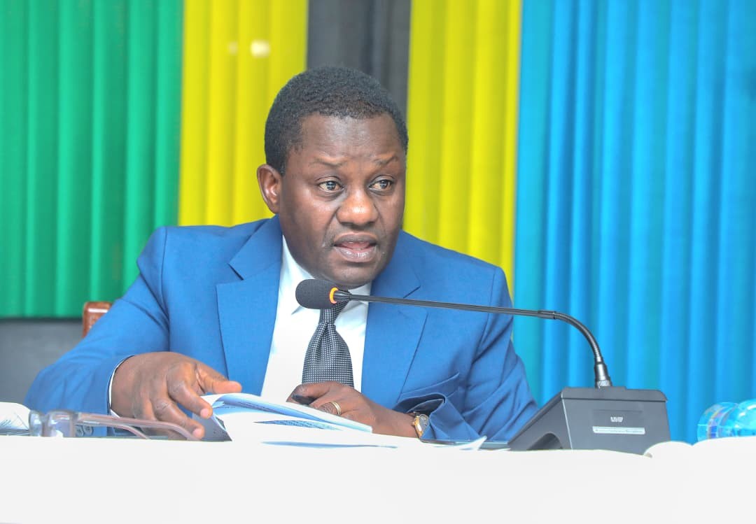 NAIBU KATIBU MKUU, DKT. FRANKLIN RWEZIMULA AONGOZA KIKAO CHA KUPITIA TAARIFA ZITAKAZOWASILISHWA KAMATI ZA BUNGE