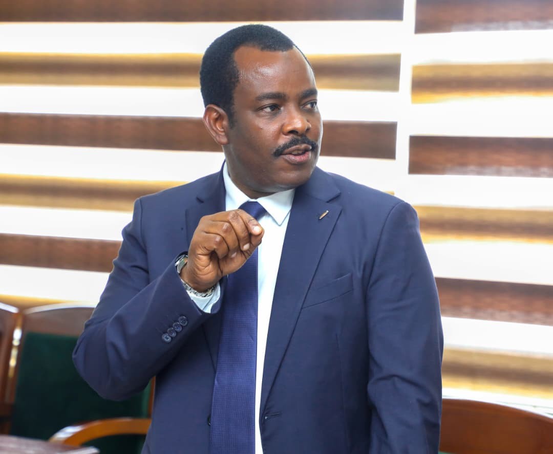 <p>Naibu Waziri wa Mambo ya Ndani ya Nchi, Mhe. Ayoub Mohammed Mahmoud, amewasilisha taarifa ya utekelezaji wa majukumu ya Jeshi la Polisi mbele ya Kamati ya Kudumu ya Bunge ya Mambo ya Nje, Ulinzi na Usalama (NUU). Jijini Dodoma&nbsp; leo. Ambapo amesema Wizara inaendelea kuimarisha amani na usalama wa raia pamoja na mali zao.</p><p><br></p>